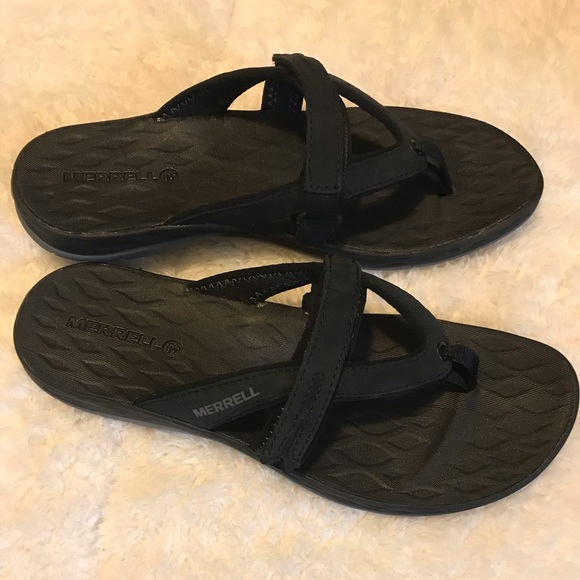 flip flops with strap across top of foot